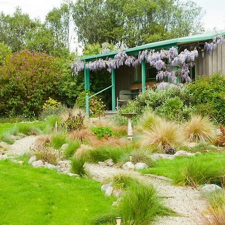 Waterwheel Cottage Upper Moutere エクステリア 写真