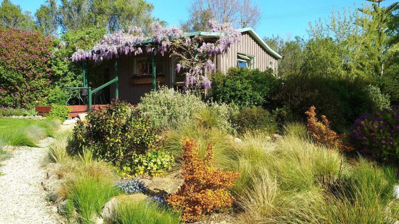 Waterwheel Cottage Upper Moutere エクステリア 写真