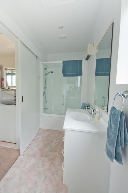 Waterwheel Cottage Upper Moutere 部屋 写真