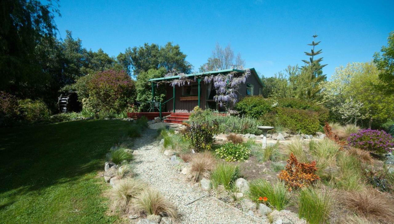 Waterwheel Cottage Upper Moutere エクステリア 写真