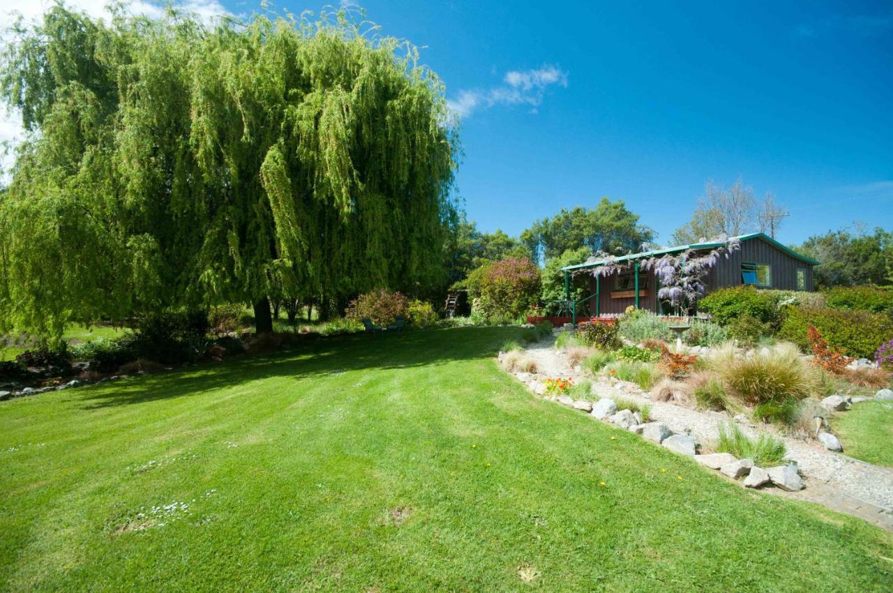 Waterwheel Cottage Upper Moutere エクステリア 写真